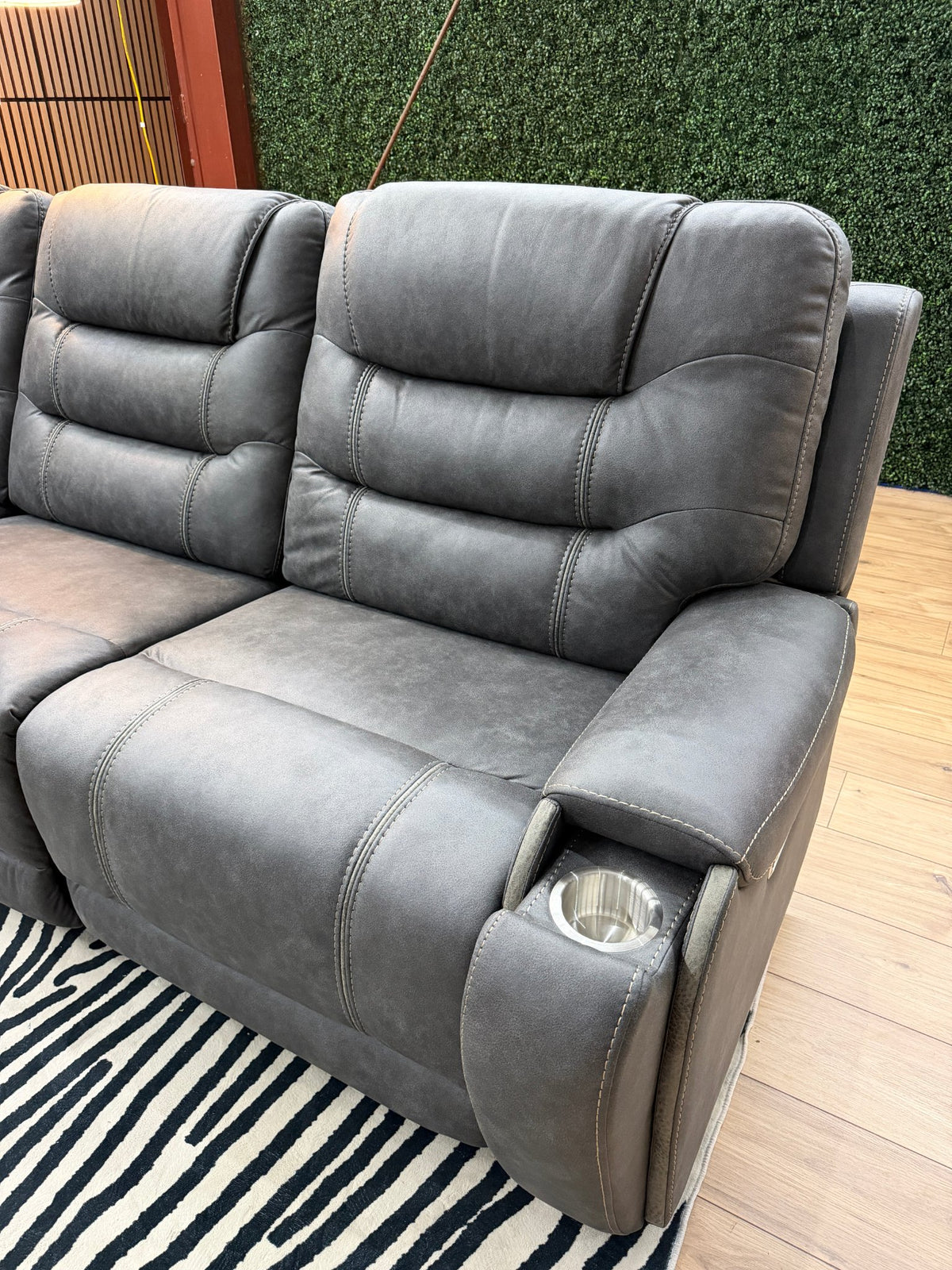 Apex 143 Dual Power Reclining Sectional